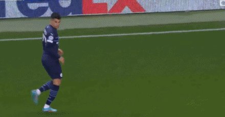 1644963499678021010.gif 6.gif